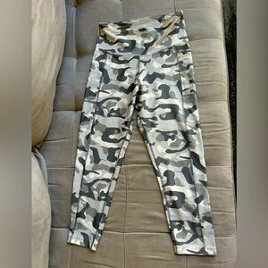 BALLY TOTAL FITNESS Camouflage Leggings
